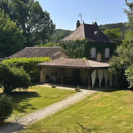 Les Pres De La Mirandole, 3 Gites, 5 Chambres, Piscine * Daglan