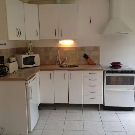 Les Pres De La Mirandole, 3 Gites, 5 Chambres, Piscine *